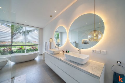 4 bedrooms Villa in Canggu, Badung, Indonesia No. 10850 24