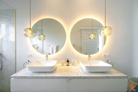 4 bedrooms Villa in Canggu, Badung, Indonesia No. 10850 25
