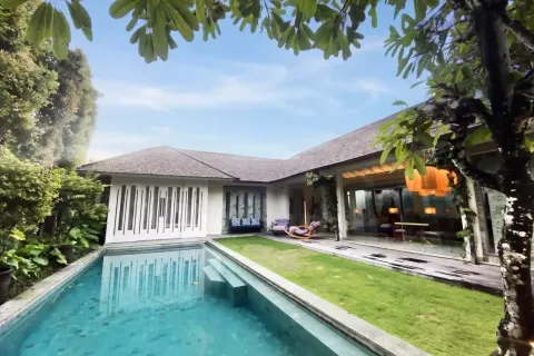 3 bedrooms Villa in Seminyak, Badung, Indonesia No. 10855