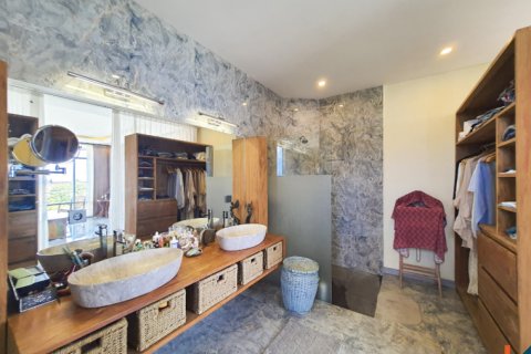 3 bedrooms Villa in Ungasan, Badung, Indonesia No. 11483 14