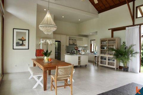 5 bedrooms Villa in Tibubeneng, Badung, Indonesia No. 11485 11