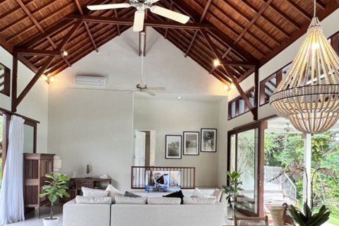 5 bedrooms Villa in Tibubeneng, Badung, Indonesia No. 11485 5