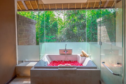 15 bedrooms Villa in Tampaksiring, Gianyar, Indonesia No. 7818 3