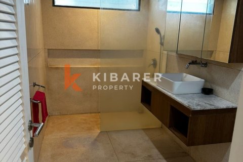 2 bedrooms Villa in Seminyak, Badung, Indonesia No. 12951 6