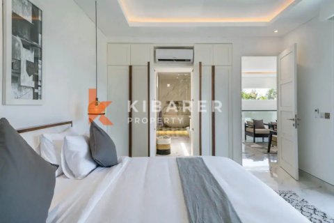 Вилла с 3 спальнями в Kerobokan, Бадунг, Индонезия № 12953 12