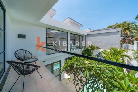 Вилла с 3 спальнями в Kerobokan, Бадунг, Индонезия № 12953 11