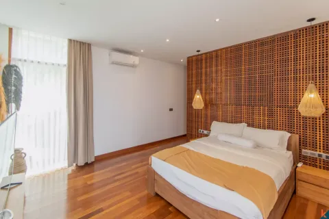 4 bedrooms Villa in Tibubeneng, Badung, Indonesia No. 10341 6