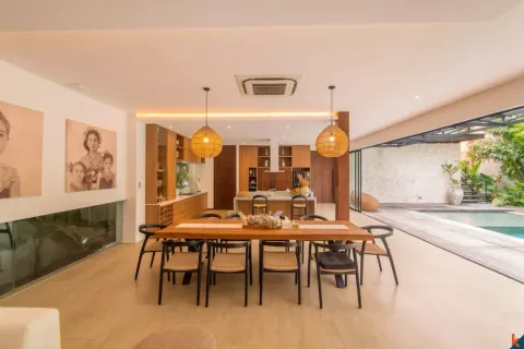 4 bedrooms Villa in Tibubeneng, Badung, Indonesia No. 10341 3