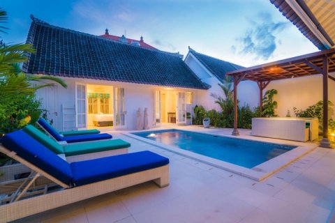 Вилла с 3 спальнями в Seminyak, Бадунг, Индонезия № 1197