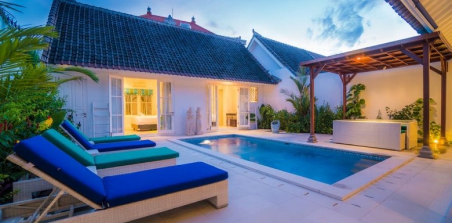 Вилла с 3 спальнями в Seminyak, Бадунг, Индонезия № 1197