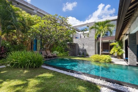 Вилла с 3 спальнями в Seminyak, Бадунг, Индонезия № 1193 12
