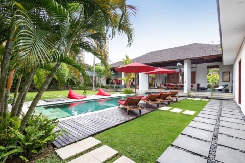 Вилла с 3 спальнями в Seminyak, Бадунг, Индонезия № 1194