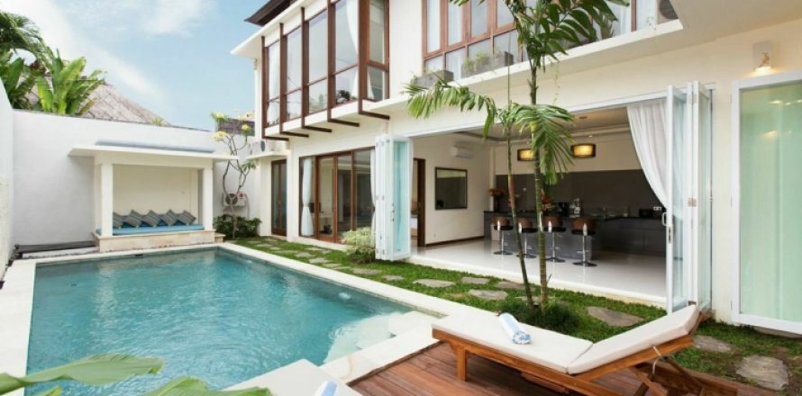 3 bedrooms Villa in Seminyak, Badung, Indonesia No. 1195