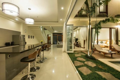 3 bedrooms Villa in Seminyak, Badung, Indonesia No. 1195 24