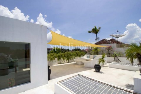 4 bedrooms Villa in Seminyak, Badung, Indonesia No. 343 2