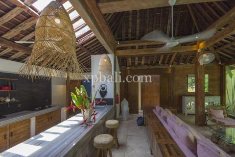 4 bedrooms Villa in Seminyak, Badung, Indonesia No. 343 8