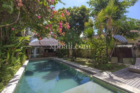 4 bedrooms Villa in Seminyak, Badung, Indonesia No. 343 14