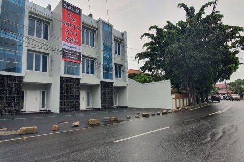 230m2 Shop in Jakarta, Indonesia No. 6874 5