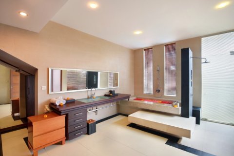 Вилла с 5 спальнями в Canggu, Бадунг, Индонезия № 8304 8