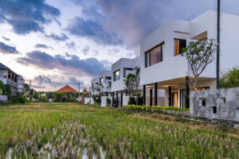 Вилла с 3 спальнями в Canggu, Бадунг, Индонезия № 8303 10