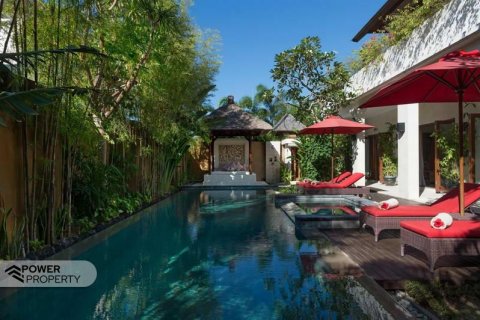3 bedrooms Villa in Seminyak, Badung, Indonesia No. 9108 12