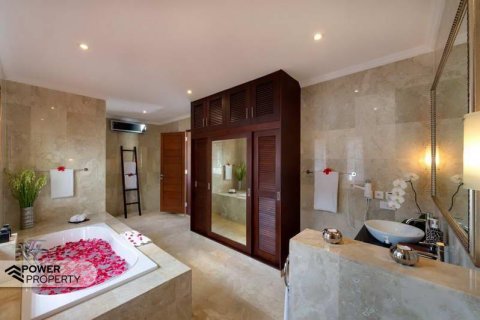 3 bedrooms Villa in Seminyak, Badung, Indonesia No. 9108 5