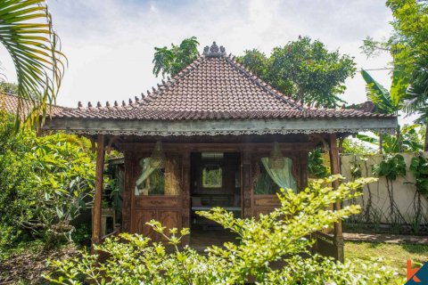 6 bedrooms Villa in Jimbaran, Badung, Indonesia No. 11010 2