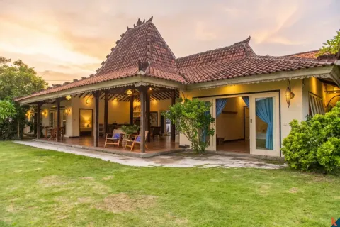 6 bedrooms Villa in Jimbaran, Badung, Indonesia No. 11010