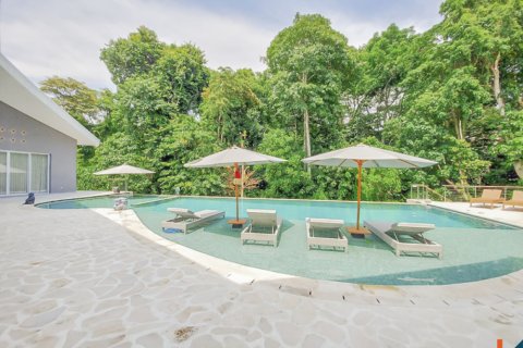 4 bedrooms Villa in Badung, Indonesia No. 11005 5