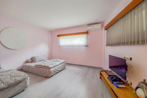 4 bedrooms Villa in Badung, Indonesia No. 11005 27