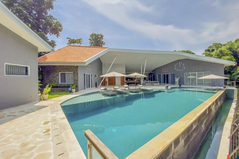 4 bedrooms Villa in Badung, Indonesia No. 11005