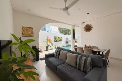 3 bedrooms Villa in Denpasar, Indonesia No. 12846 3