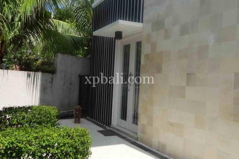 3 bedrooms Villa in Kerobokan, Badung, Indonesia No. 438 8