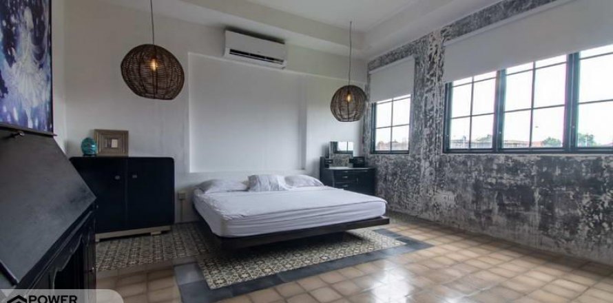 4 bedrooms Villa in Kerobokan, Badung, Indonesia No. 129