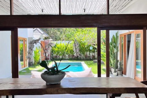 3 bedrooms Villa in Canggu, Badung, Indonesia No. 130 13