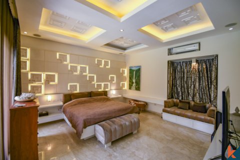 4 bedrooms Villa in Kerobokan, Badung, Indonesia No. 11291 17