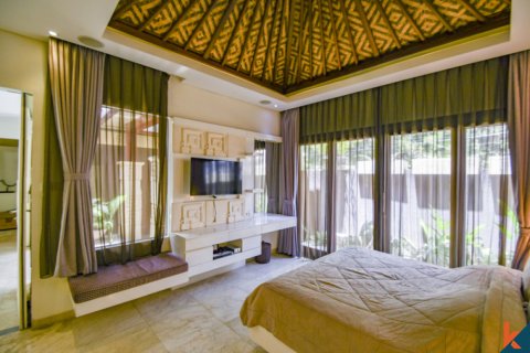 4 bedrooms Villa in Kerobokan, Badung, Indonesia No. 11291 14