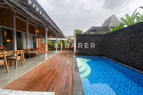 2 bedrooms Villa in Kerobokan, Badung, Indonesia No. 12006