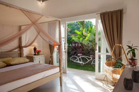 3 bedrooms Villa in Canggu, Badung, Indonesia No. 11778 10