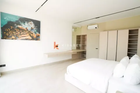 5 bedrooms Villa in Canggu, Badung, Indonesia No. 11776 26