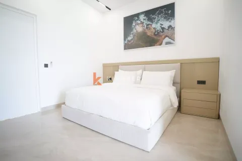 5 bedrooms Villa in Canggu, Badung, Indonesia No. 11776 30