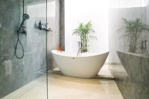 5 bedrooms Villa in Canggu, Badung, Indonesia No. 11776 14