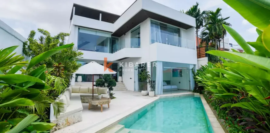 5 bedrooms Villa in Canggu, Badung, Indonesia No. 11776