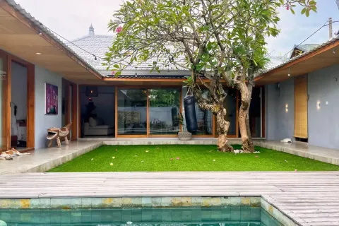 3 bedrooms Villa in Badung, Indonesia No. 10641