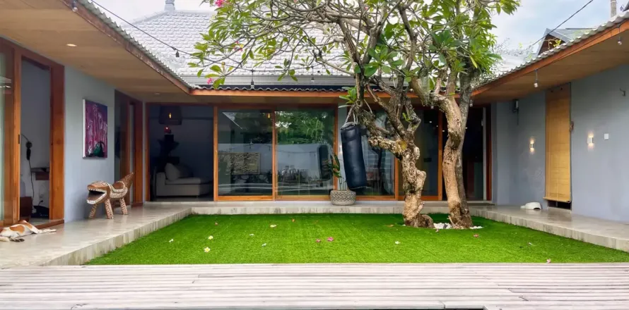 3 bedrooms Villa in Badung, Indonesia No. 10641