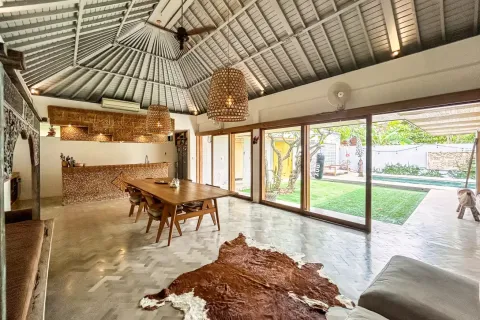 3 bedrooms Villa in Badung, Indonesia No. 10641 6