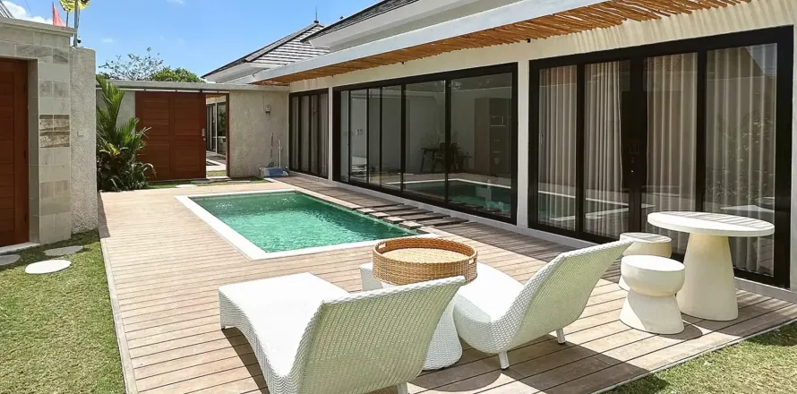 2 bedrooms Villa in Tibubeneng, Badung, Indonesia No. 10643