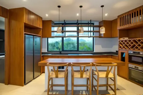 5 bedrooms Villa in Tumbak Bayuh, Mengwi, Badung, Indonesia No. 10646 12