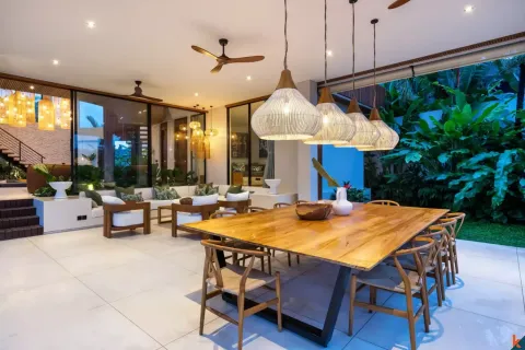 5 bedrooms Villa in Tumbak Bayuh, Mengwi, Badung, Indonesia No. 10646 11