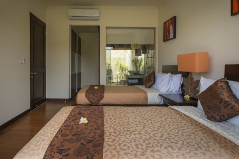 2 bedrooms Villa in South Kuta, Badung, Indonesia No. 1660 13